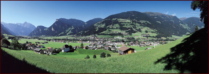 Ferienwohnung Hippach - Lage Hippach im Zillertal im Sommer